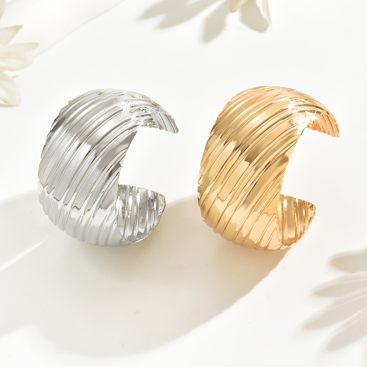 Chic Diagonal Stripes Open Bracelet, Golden & Silvery Tones